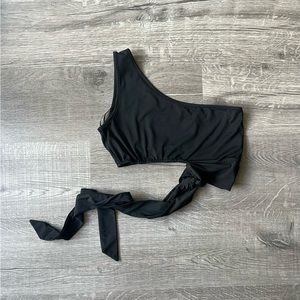 One shoulder Black Top